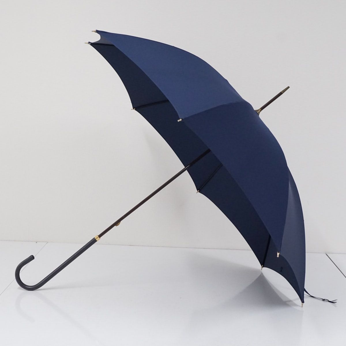 傘 フォックスアンブレラズ USED美品 ネイビー 英国製 レザー手元 晴雨兼用傘 FOX UMBRELLAS フォックス アンブレラズ USED品 細巻