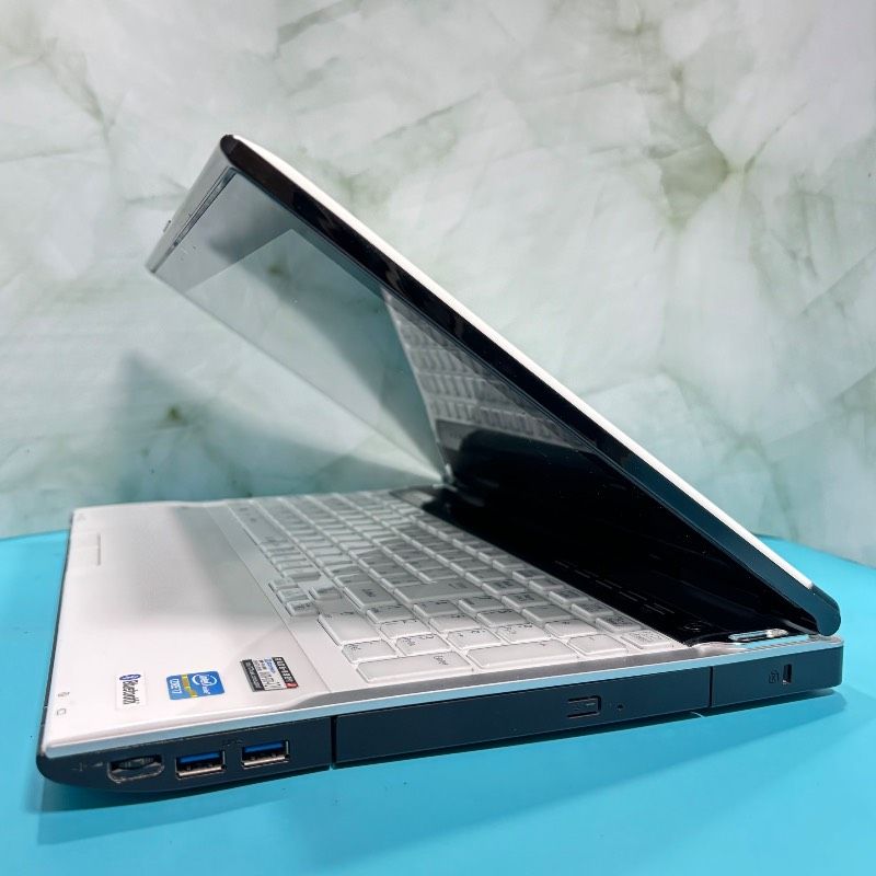 爆速Core i7✨美品✨NECノートパソコン✨メモリ8GB 新品SSD windows11