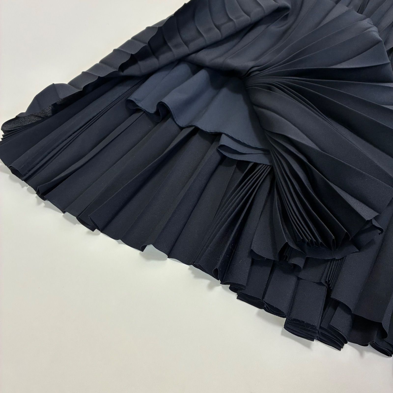 2024モデル セオリーリュクス プリーツスカート ロング PILIL 38 2024モデル セオリーリュクス プリーツスカート ロング PILIL 38