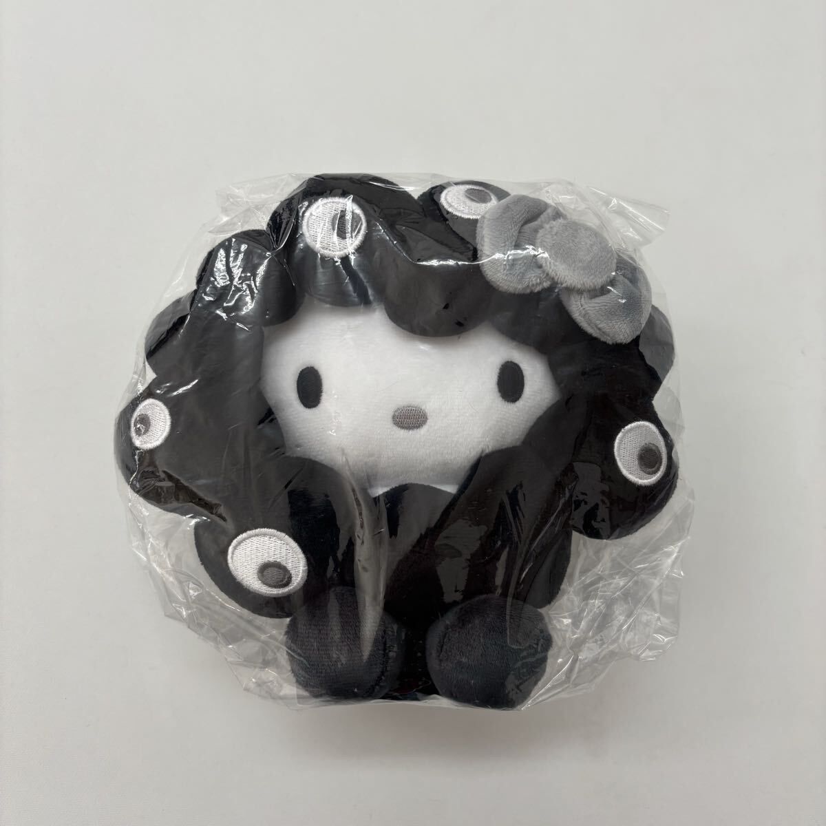 ミャクミャク サンリオぬいぐるみ モノクロ ブラック キティ マイメロディ ミャクミャク サンリオぬいぐるみ モノクロ ブラック キティ マイ