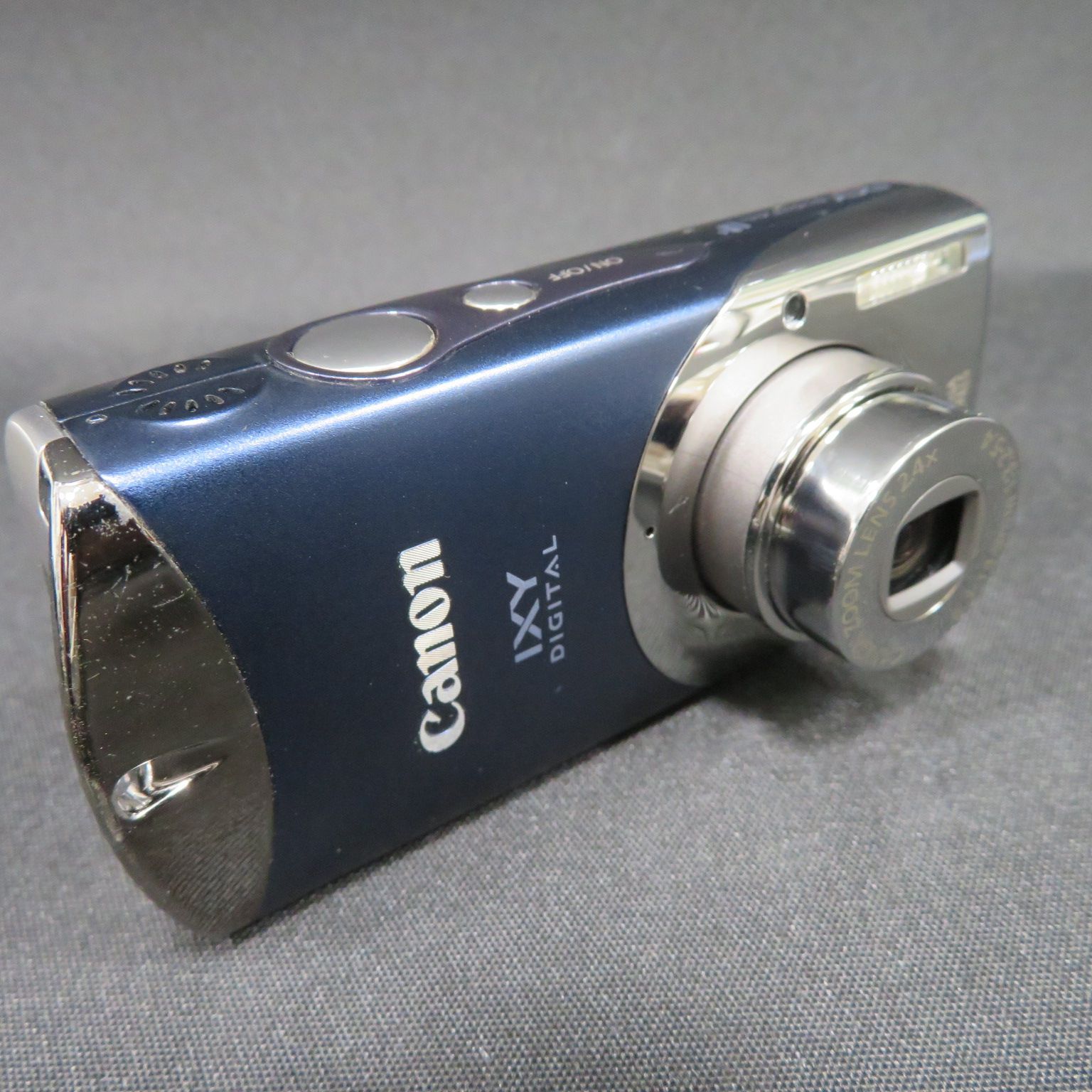 8024☆デジタルカメラ□IXY DIGITAL PC1205□純正バッテリー(NB-4L