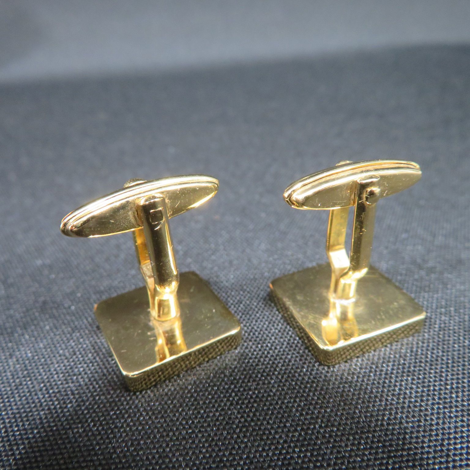 DUNHILL　ダンヒル　カフス　2ペア 8182☆カフスボタン2個□ダンヒル(dunhill)□ケース付□送料込み