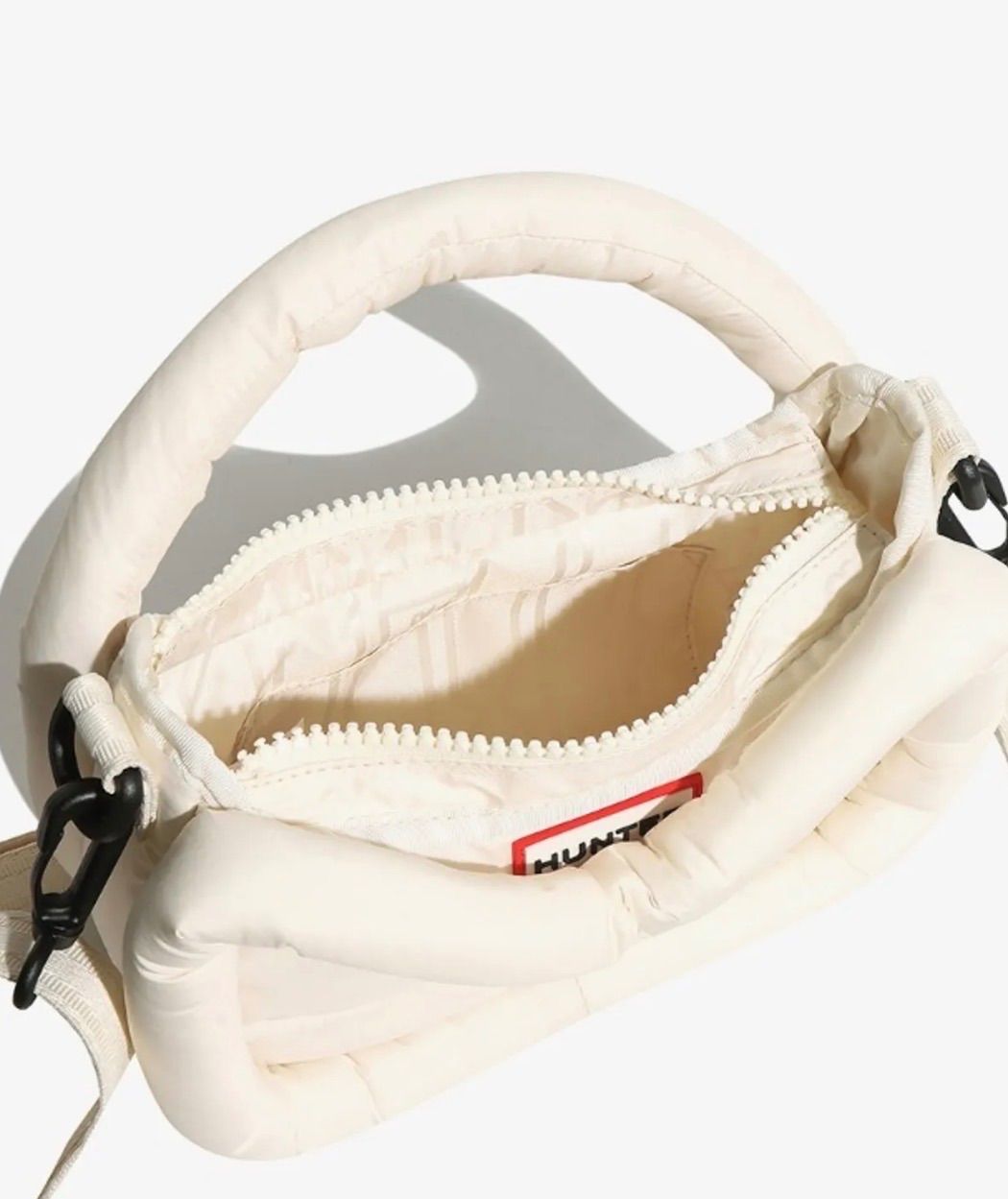 ⚪︎ - メルカリ