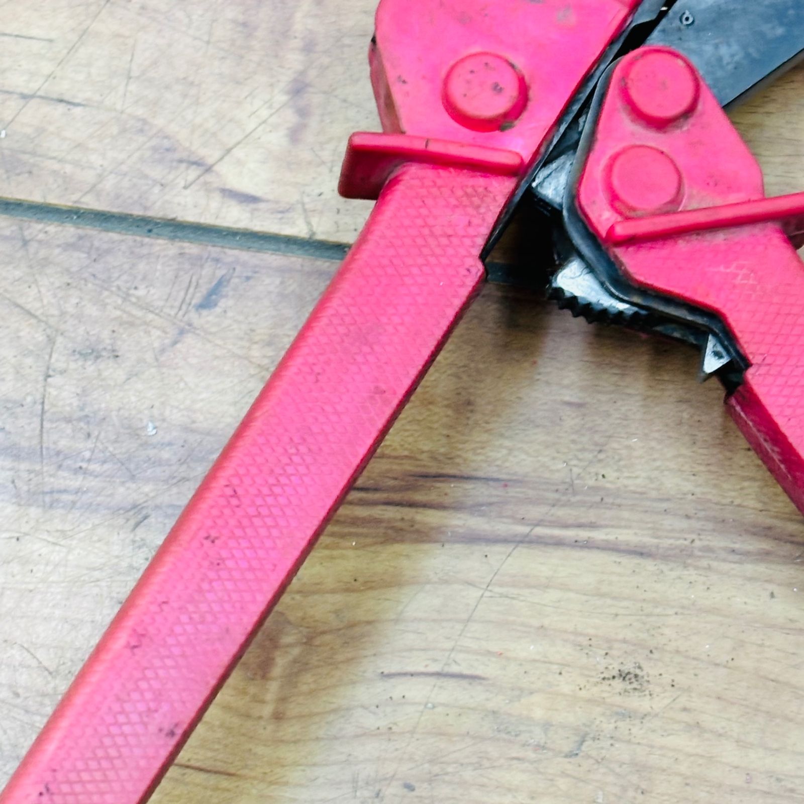 泉 引込線スリーブ