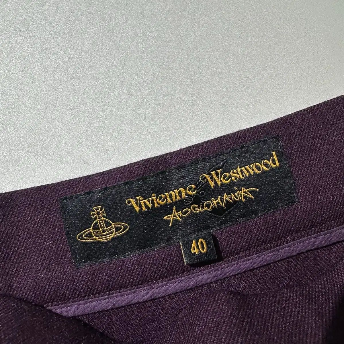 26-27 VIVIENNE WESTWOOD ロゴ ボタン スカート - メルカリ