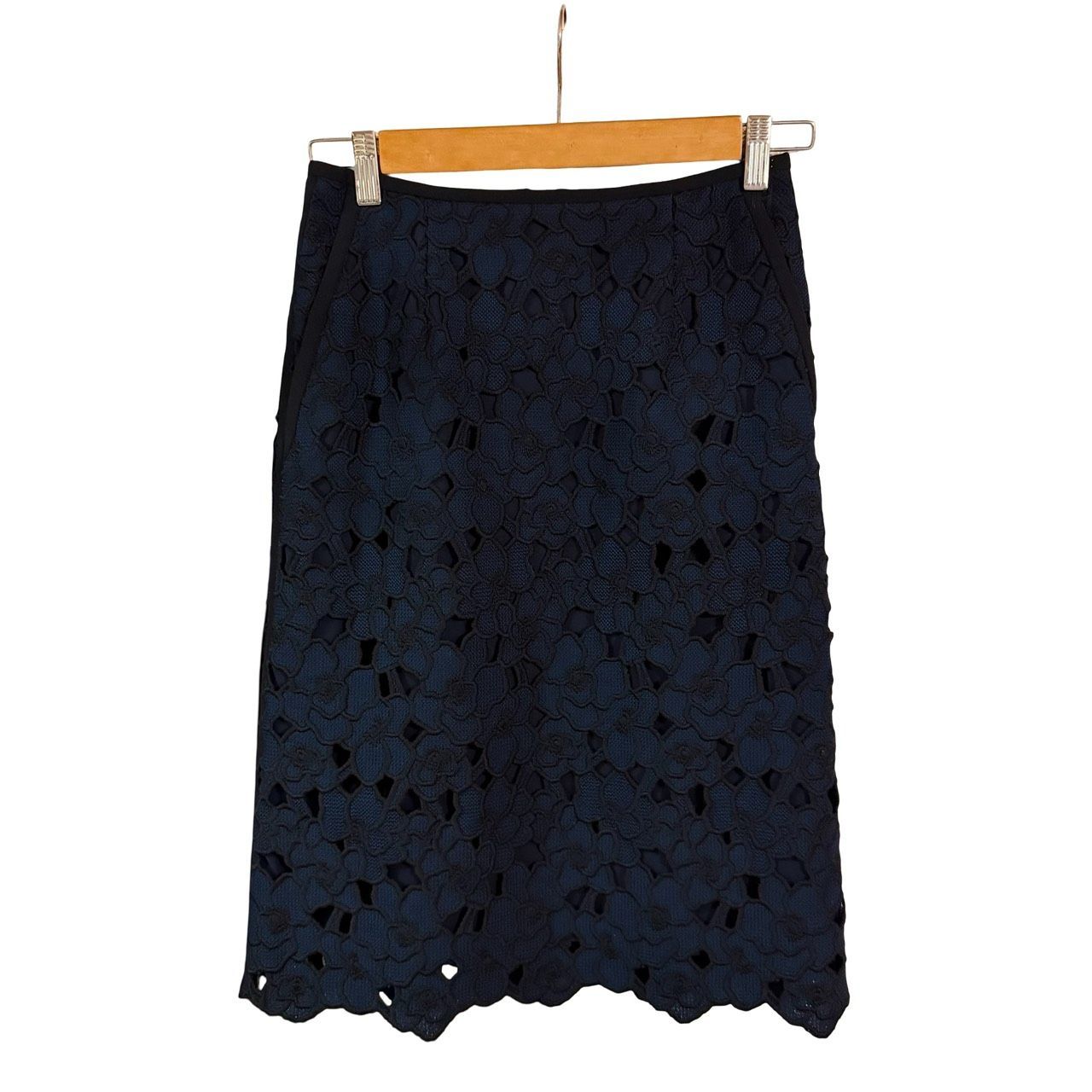 e pocaレース ネイビー スカート EPOCA（エポカ） レースタイトスカートフラワーモチーフ ケミカル