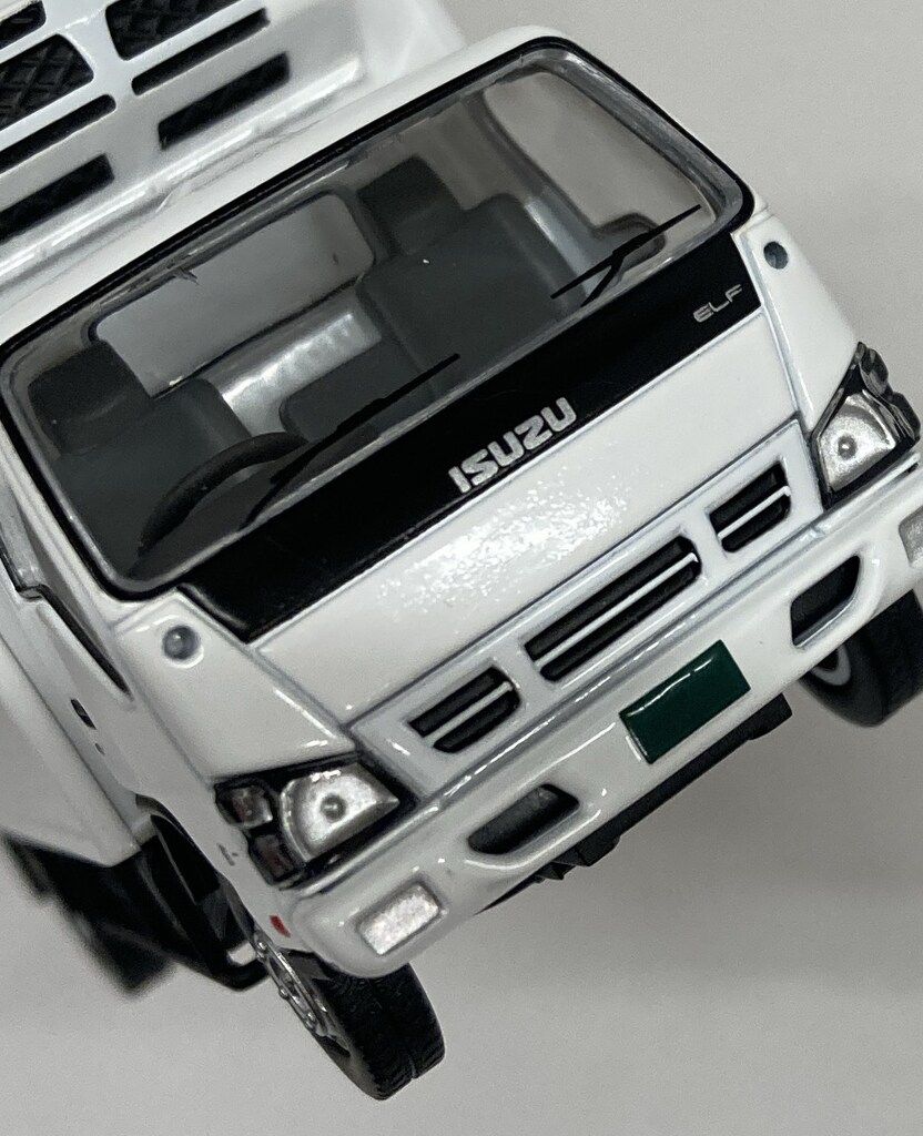 トミーテック TOMICA LIMITED VINTAGE NEO いすゞエルフ パネルバン