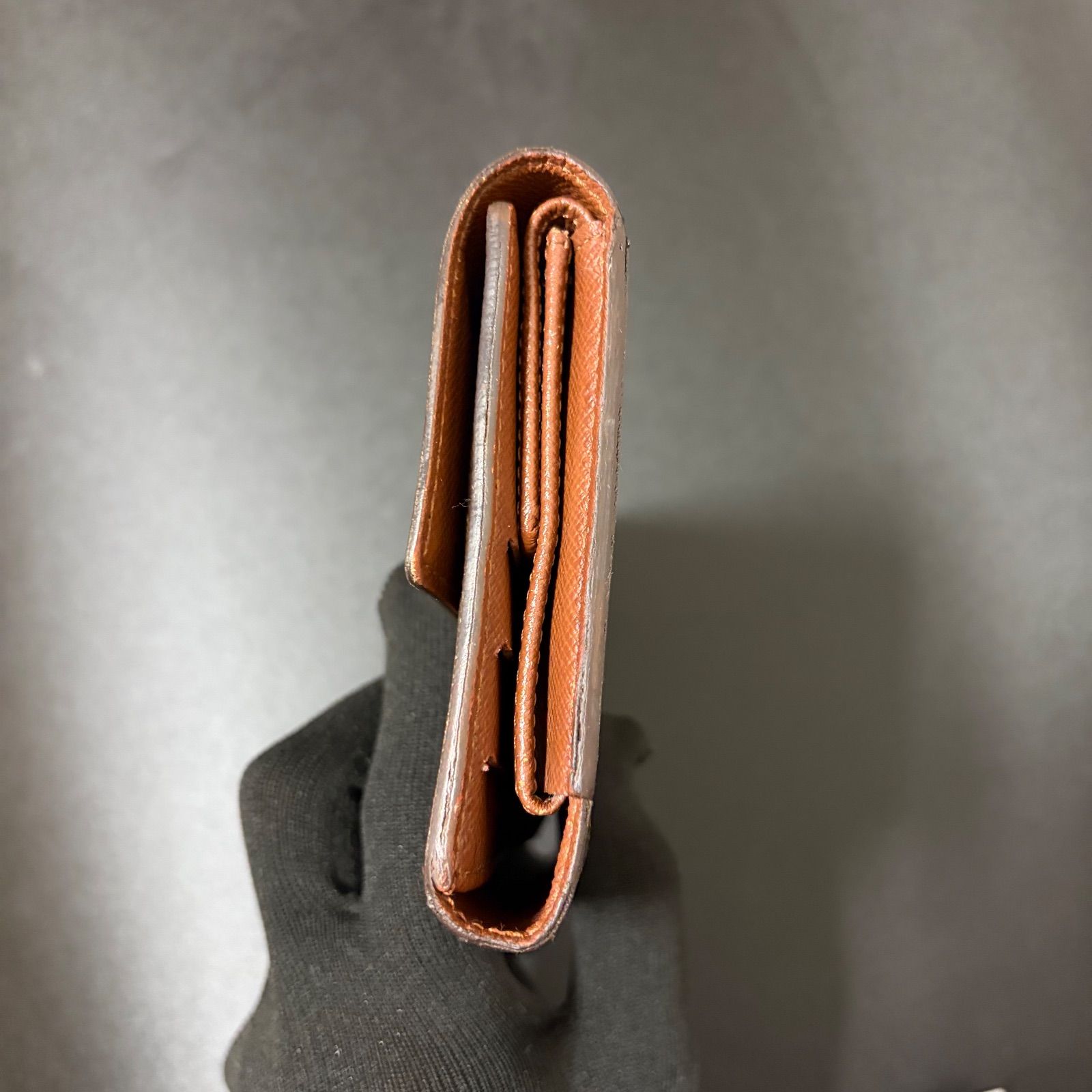 v99 ポルト トレゾール ポルトフォイユ インターナショナル 旧型 ルイ