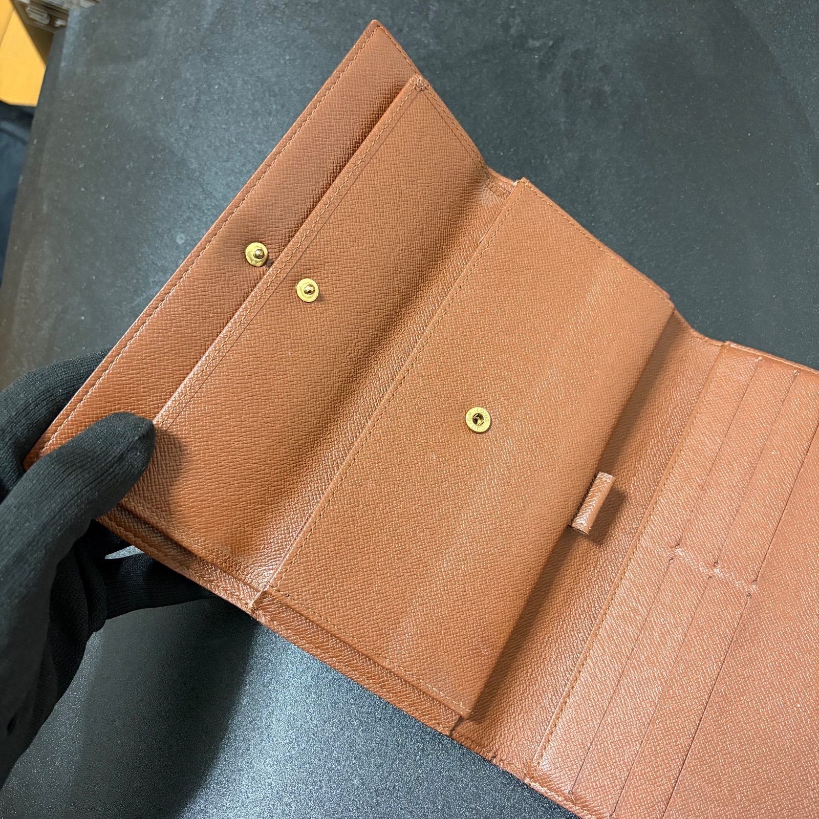 v99 ポルト トレゾール ポルトフォイユ インターナショナル 旧型 ルイ