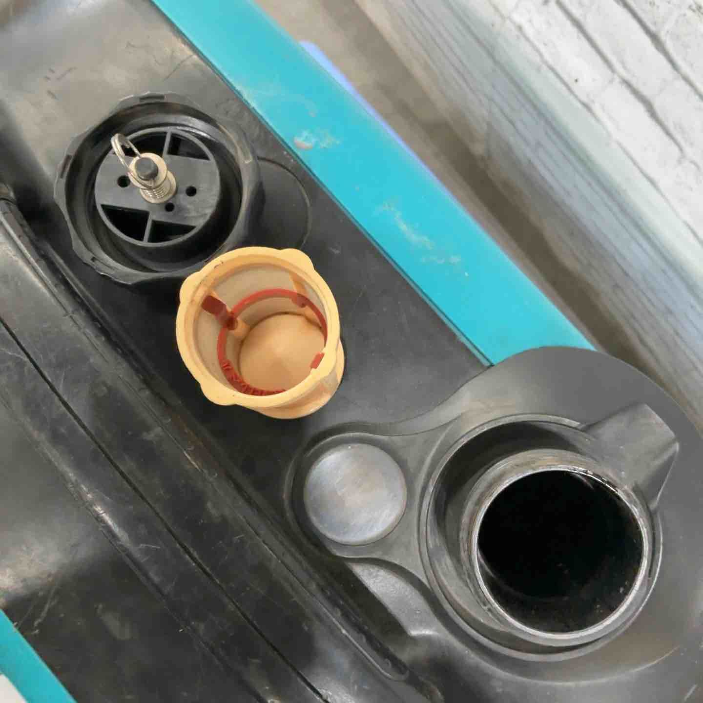 ガソリン発電機 GE-1600-IV