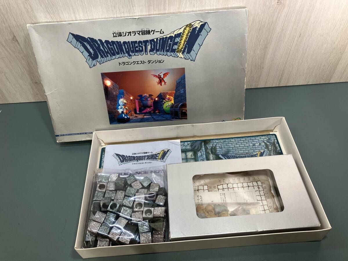 現状品】 ドラゴンクエスト ダンジョン 立体ジオラマ冒険ゲーム ボード