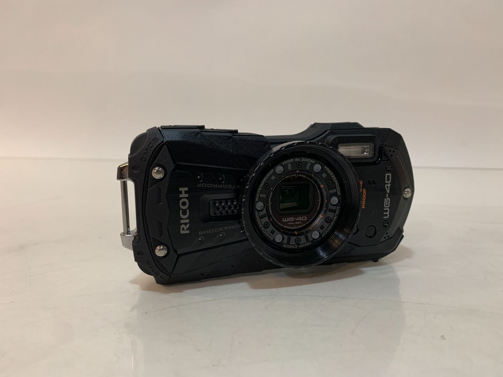 RICOH WG-40（ブラック）防水・耐衝撃カメラ Amazon | RICOH 防水デジタルカメラ RICOH WG-40 ブラック 防水14m耐