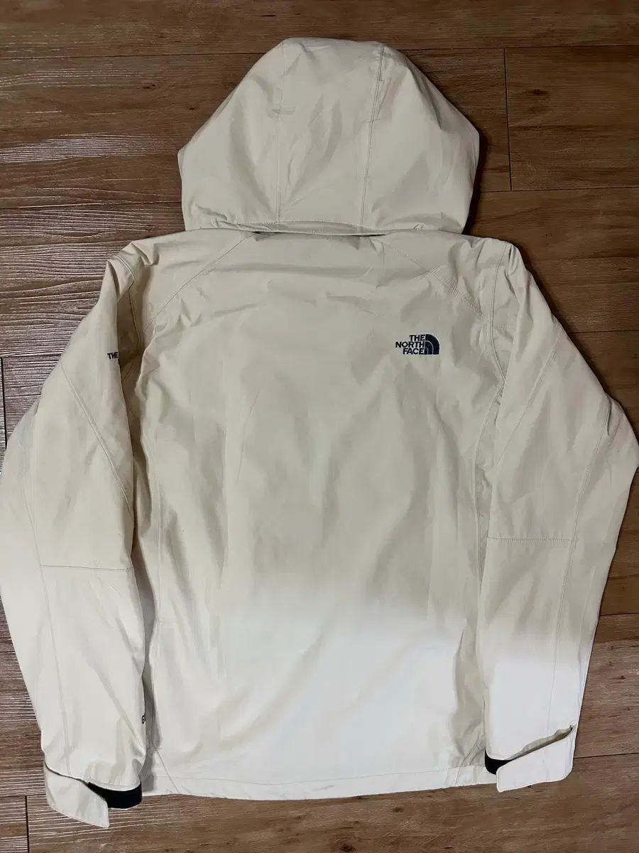 サミット ゴアテックス