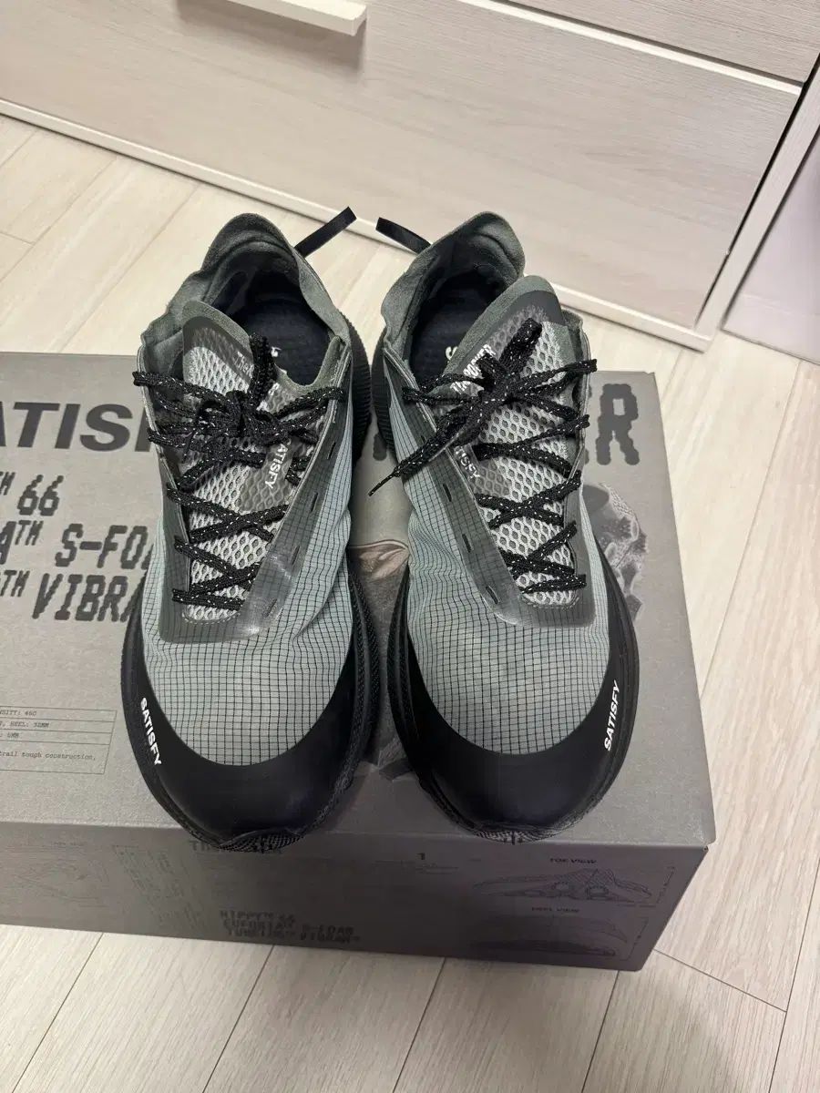 SPY×FAMILY スパイファミリー Tシャツ ザ ラッカー US 10