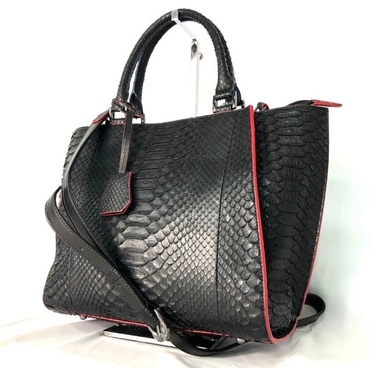 美品】パイソン トートバッグ 2way 黒×赤 レザー A4可 - メルカリ