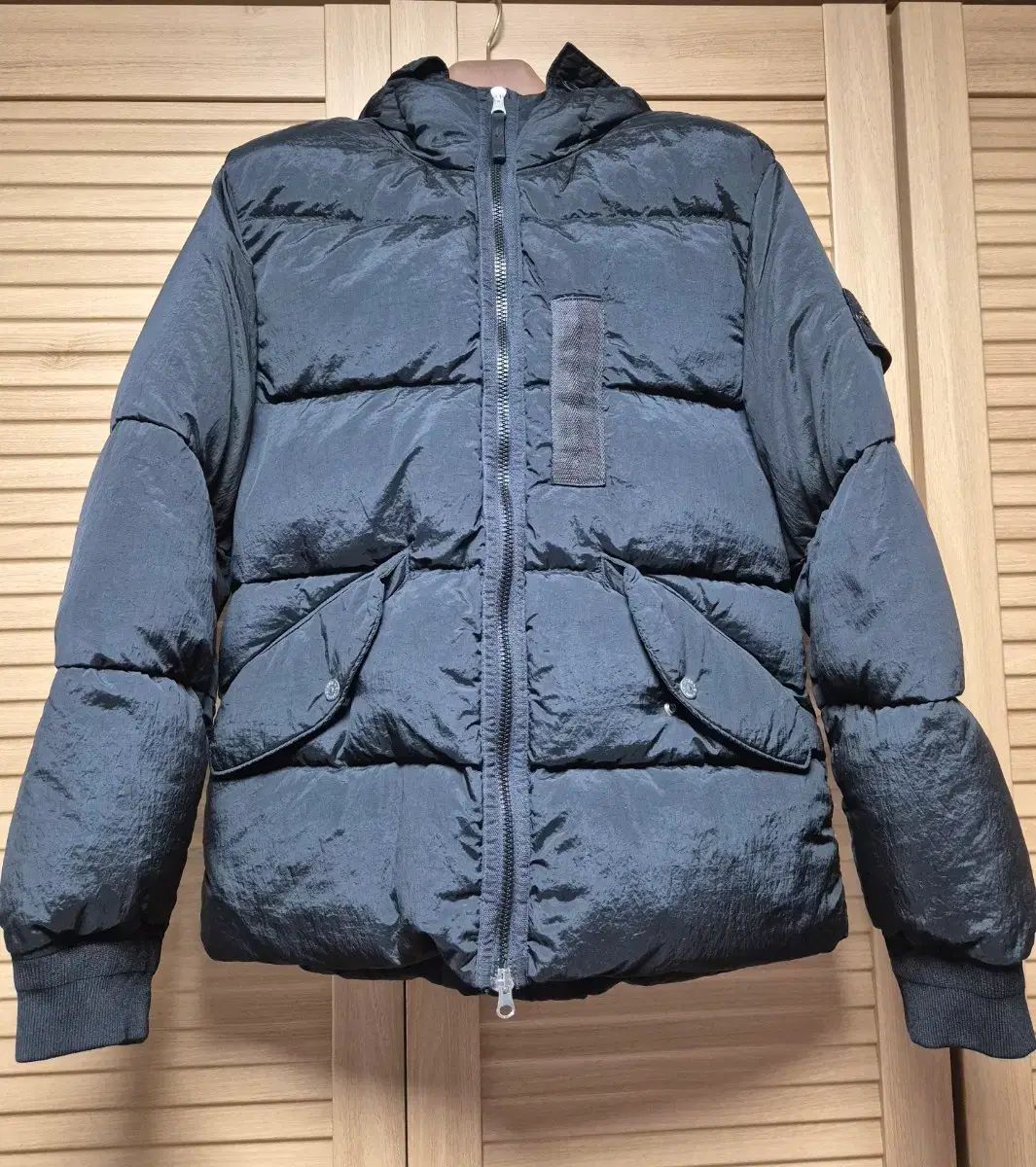 超メルカリ市期間の限定値下です STONE  ダウンジャケット 美品 値下交渉可】 STONE ISLAND ダウンジャケット ライトグリーン - メルカリ