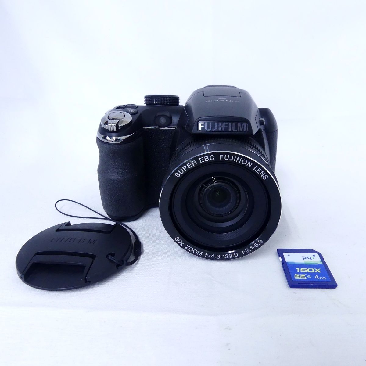 FUJIFILM フジフイルム FinePix S4500 単3電池使用 デジタルカメラ