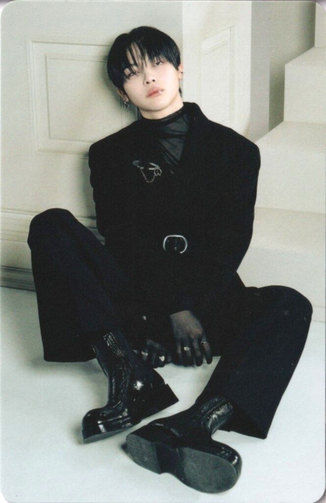 &TEAM PHOTO CARD NICHOLAS 2024 SECOND TO NONE - メルカリ