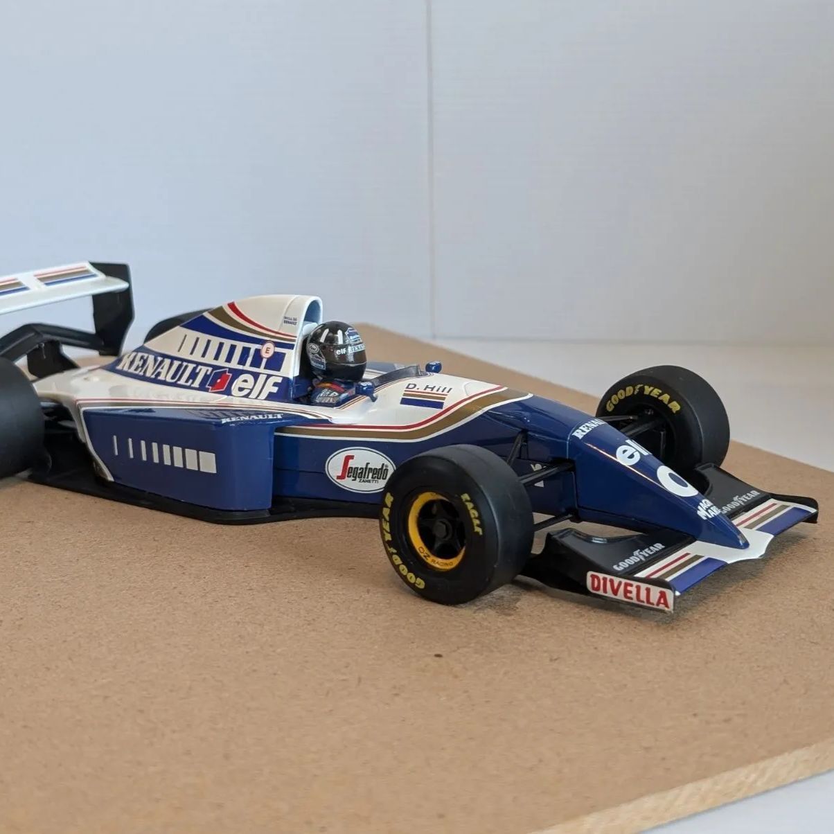 当時物1/18ミニチャンプスウィリアムズFW16デイモン・ヒル - メルカリ