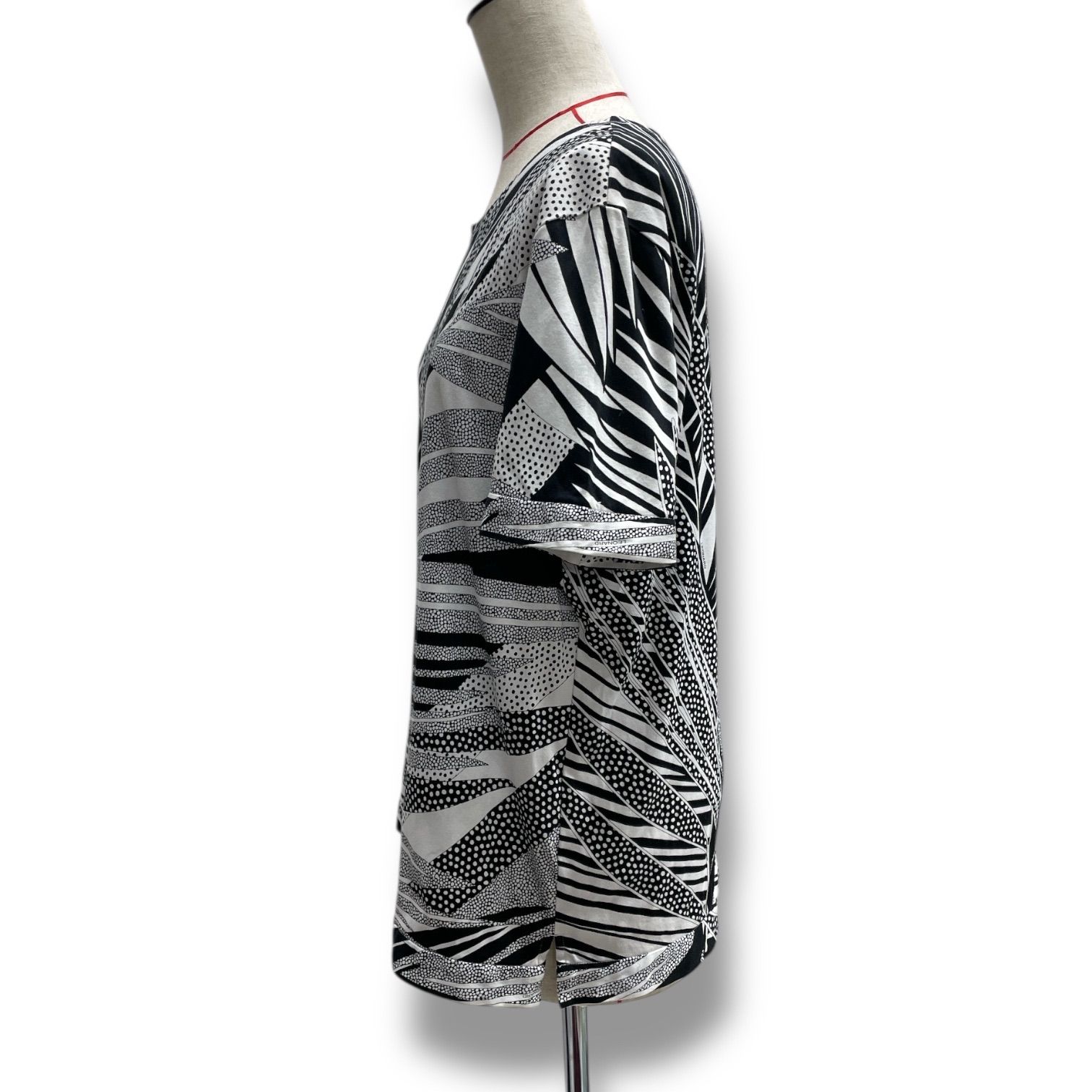 d6 レオナール　LEONARD　トップス　半袖　カットソー　シャツ　LL LEONARD トップス d6 レオナール LEONARD トップス 半袖 カットソー