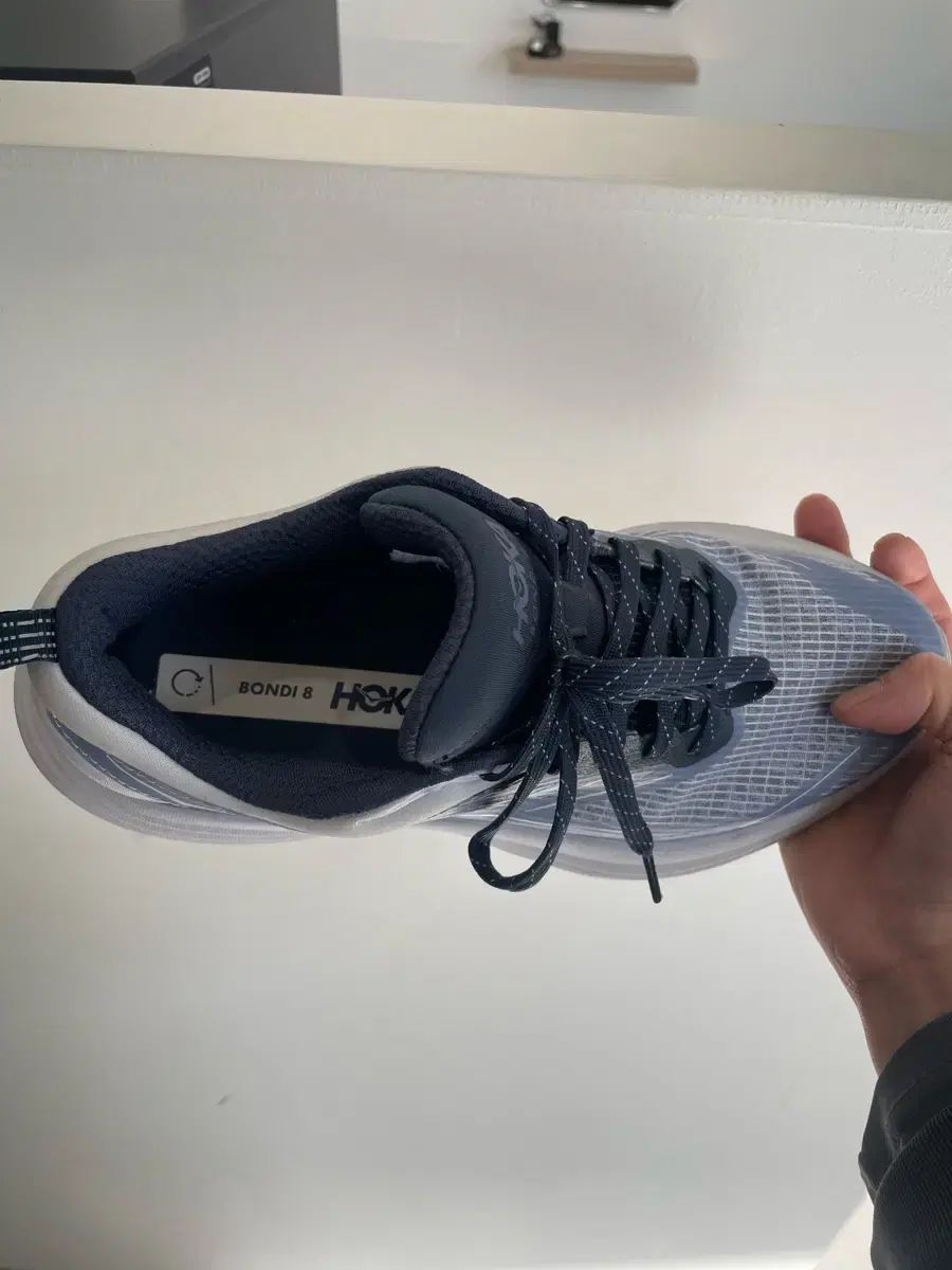 HOKA ONE ホカオネオネボンダイ8 260 サイズ 良し