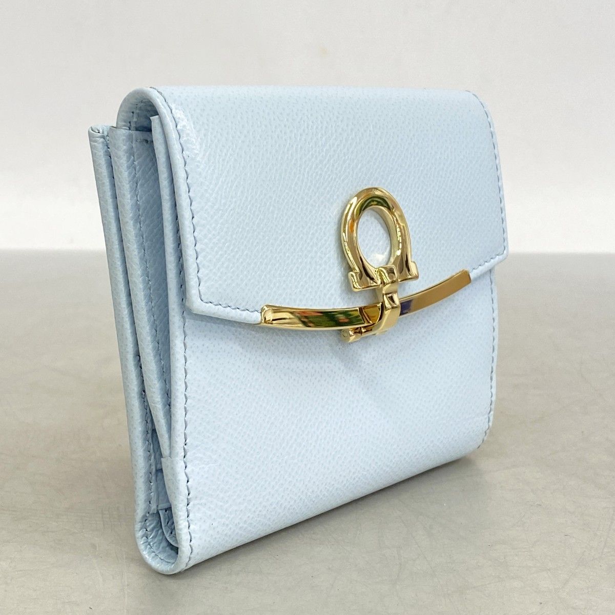 ☆SALE【6ab1572】サルヴァトーレフェラガモ 財布 ガンチーニ レザー