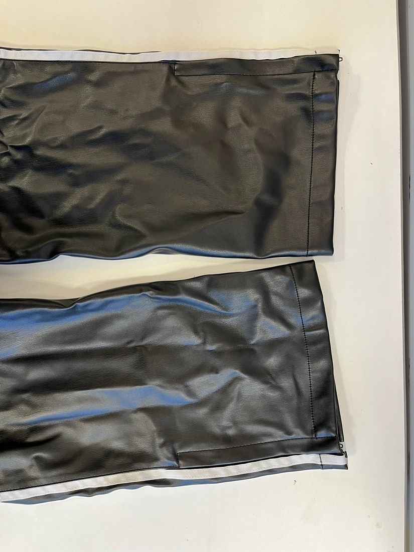 アディダス adidas セットアップ フェイクレザー スリーストライプス