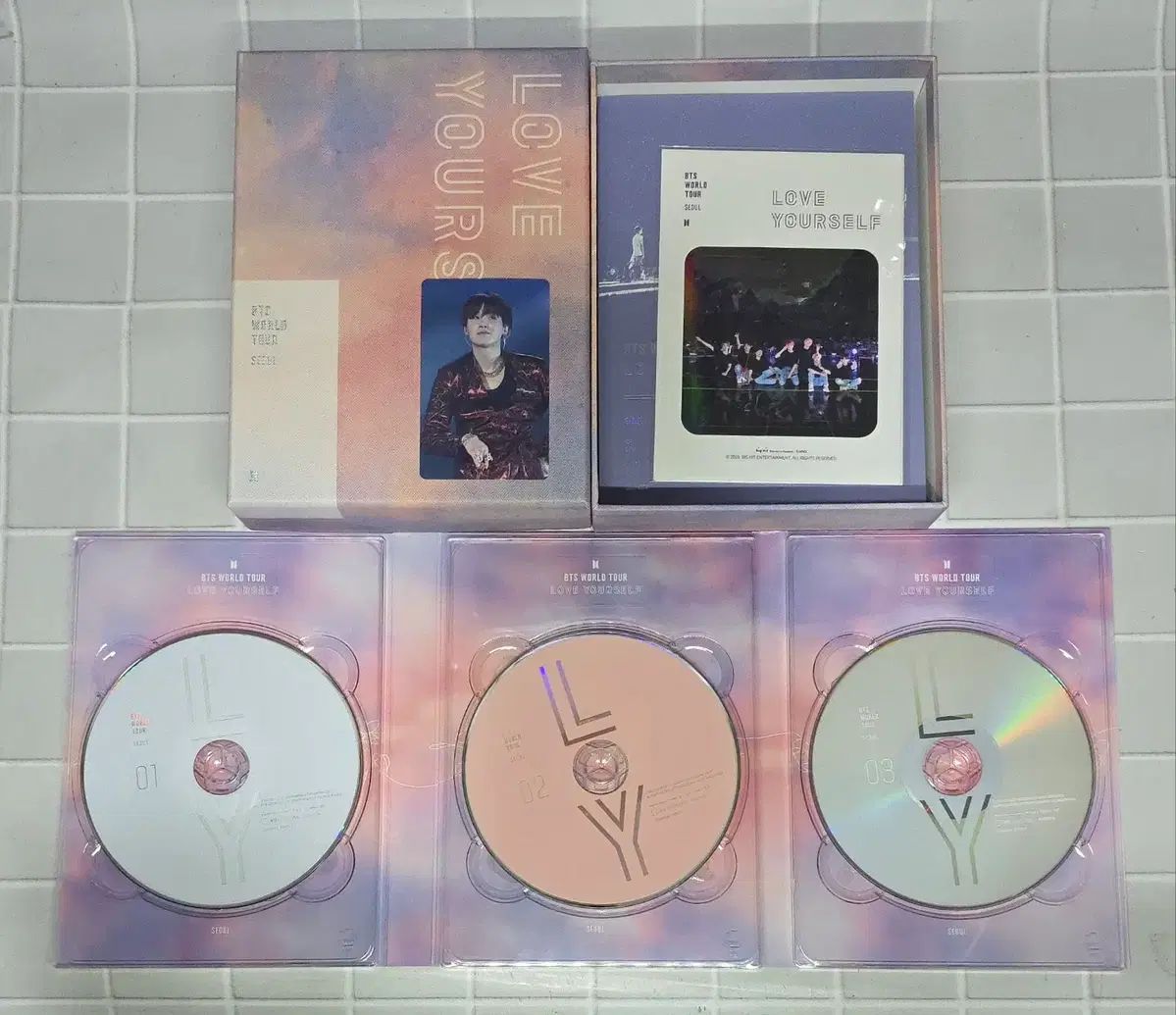 BTS LYS Seoul DVD トレカ ポスター セット BTS LYS Seoul DVD トレカ ポスター セット BTS World Tour Love