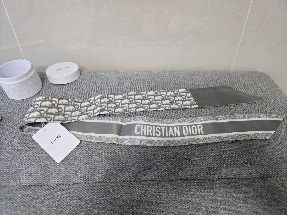 ディオール オブリーク ミッツァ スカーフ シルク ツイル グレー