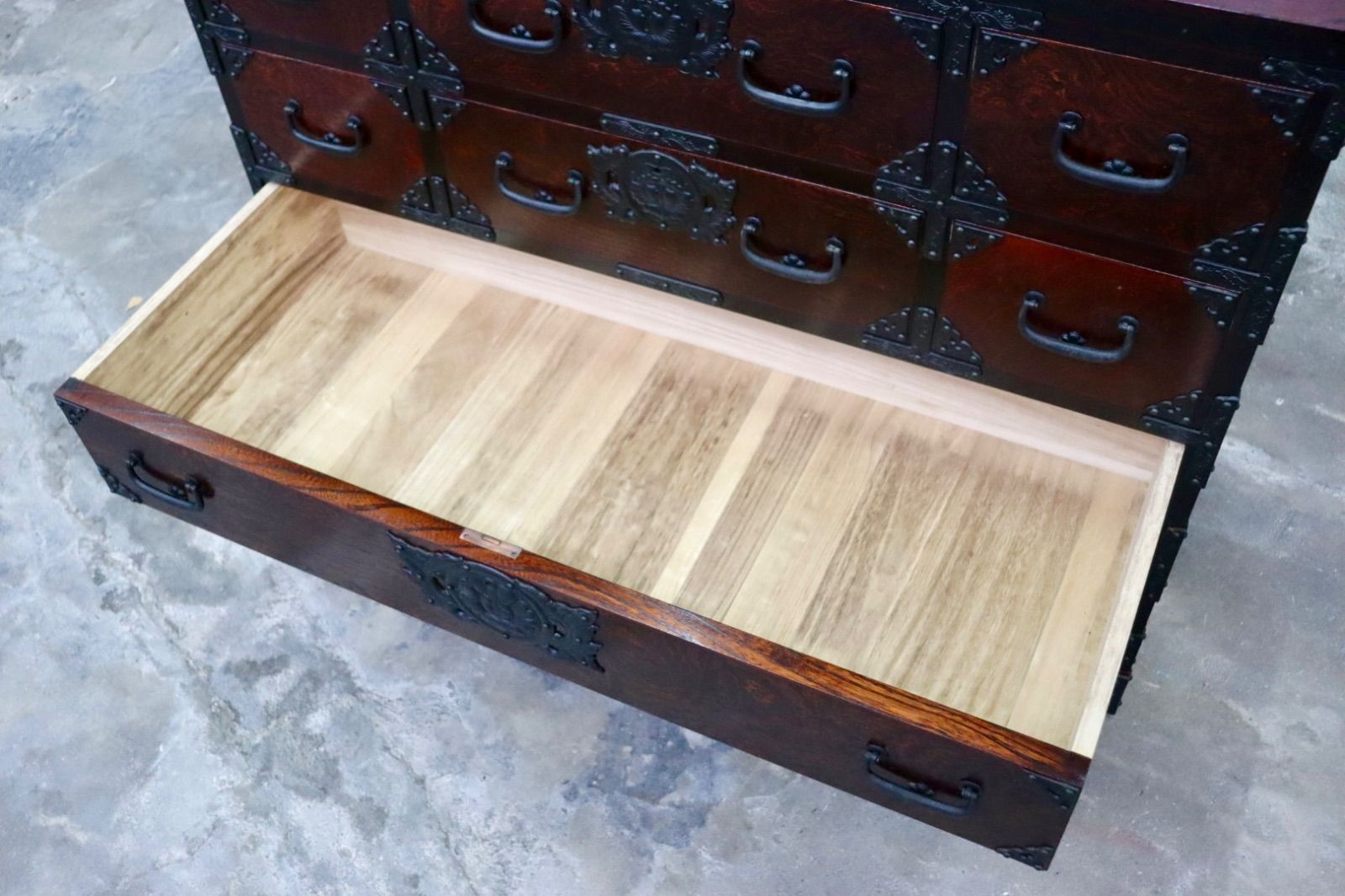 岩谷堂箪笥　欅　ケヤキ　整理箪笥　タンス　たんす　チェスト　引き出し　収納　民藝 岩谷堂箪笥 欅 ケヤキ 整理箪笥 タンス たんす チェスト 引き出し 収納