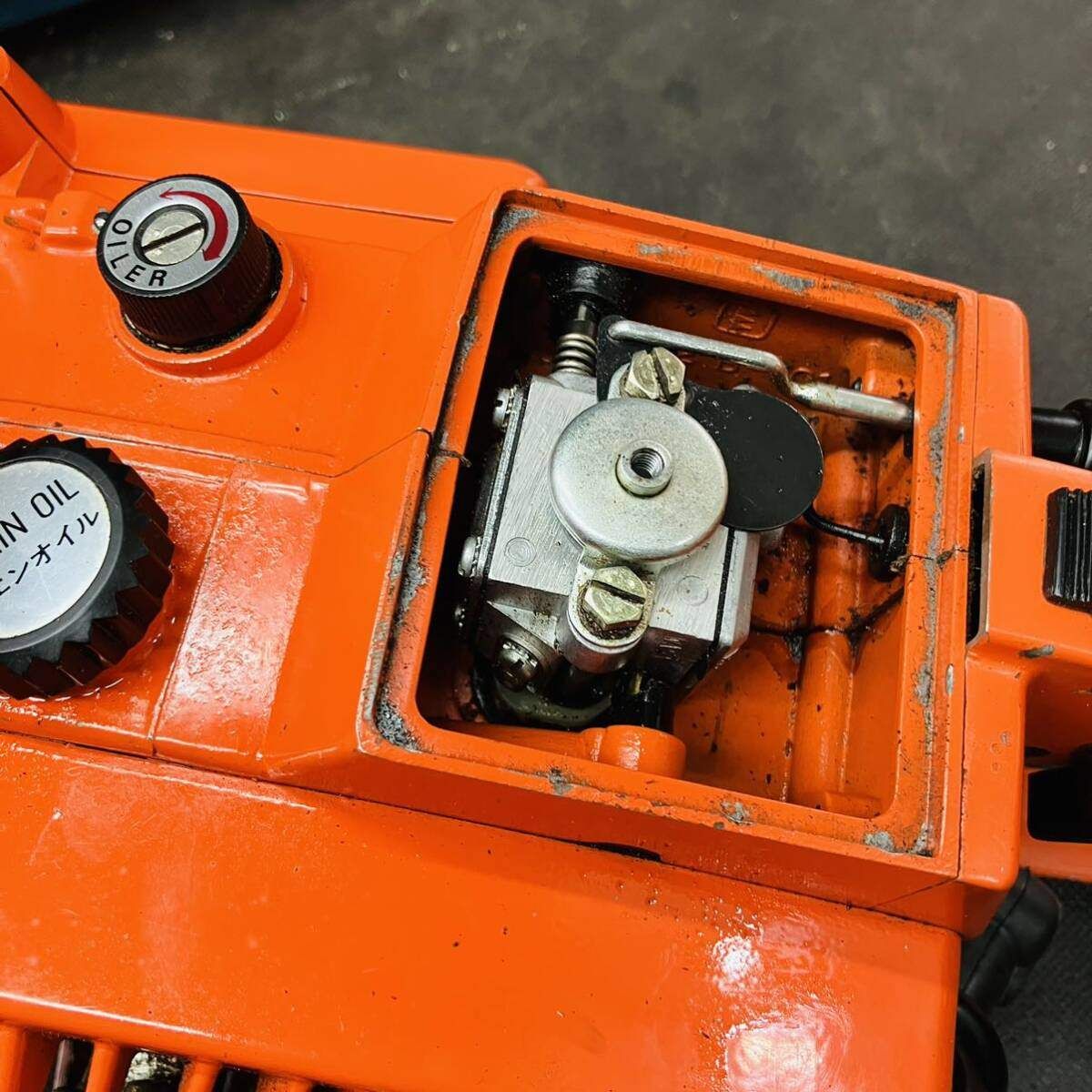  共立エコー エンジンチェーンソー CS-302 チェーンソー 切断工具 切断機