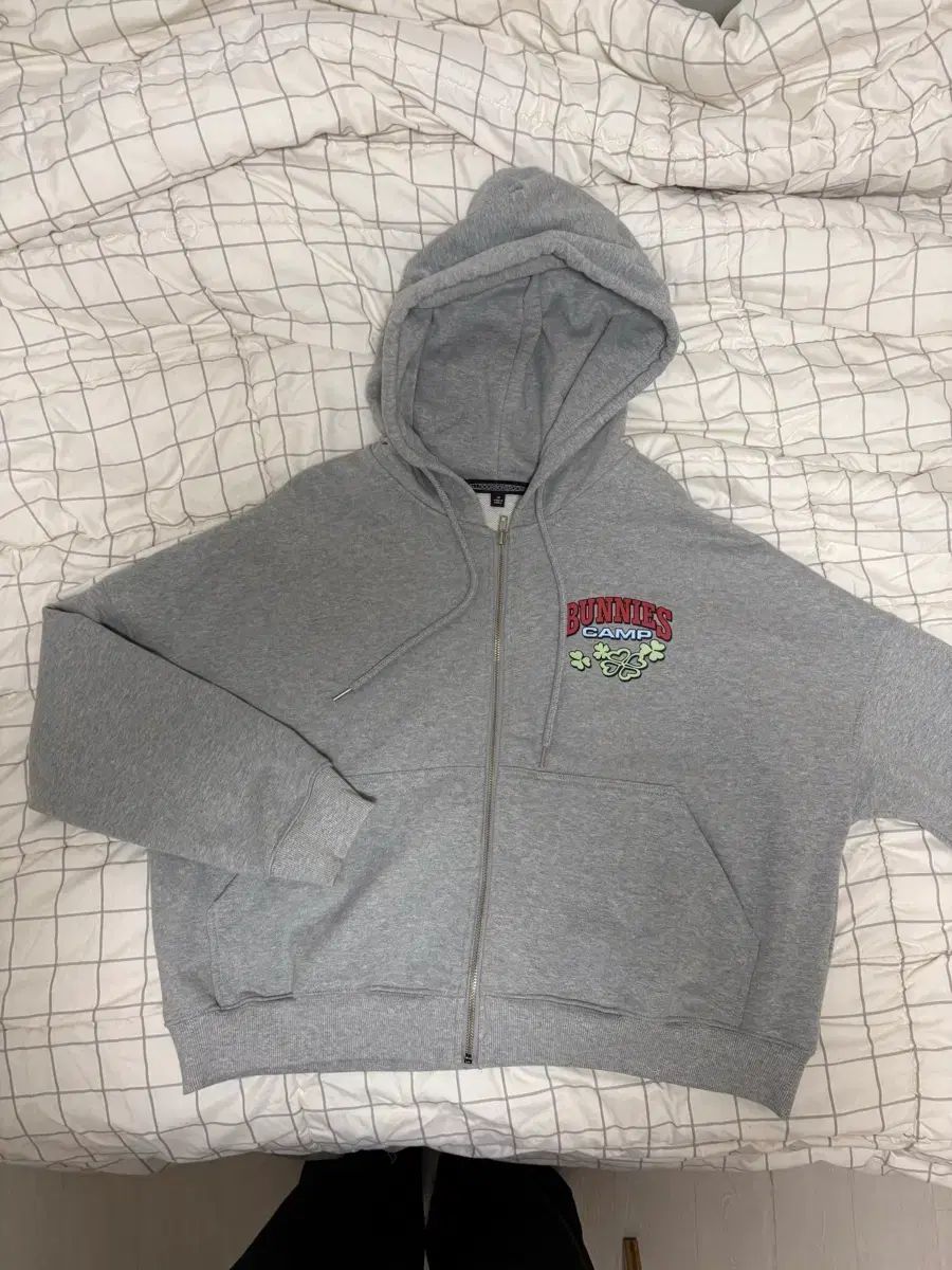 BUNNIES CAMP フードジップアップ M