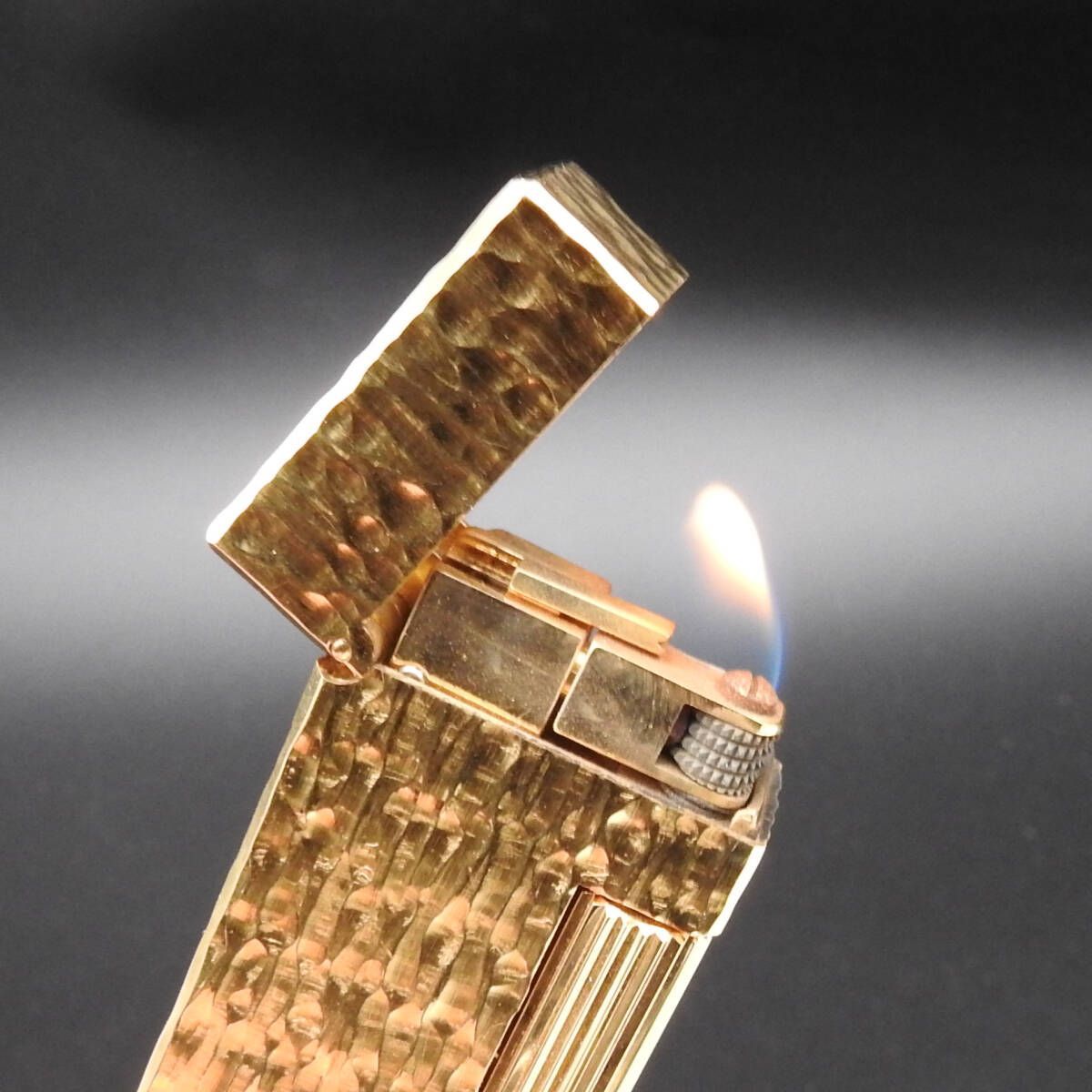 着火確認済み】ダンヒル dunhill ガスライター dロゴ入り ゴールド 