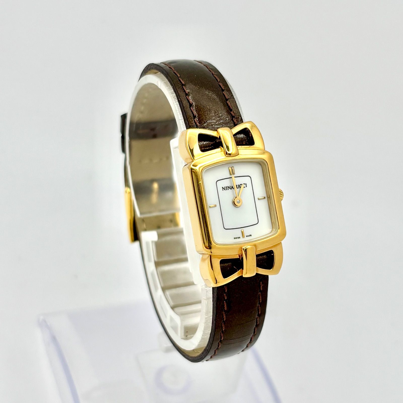 NINA RICCI ゴールド リボン　腕時計 美品/新品電池】NINA RICCI ニナリッチ レディース 腕時計 リボン