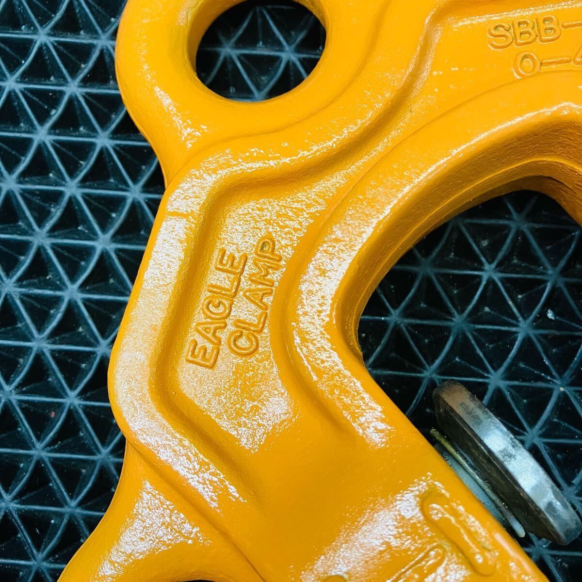 ◆イーグルクランプ ねじ式全方向クランプ SBB-1