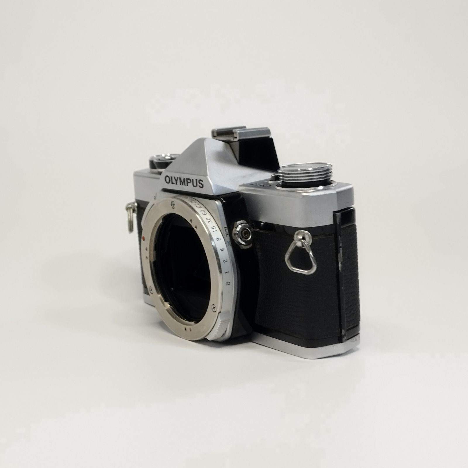 【完動品 良品】 OLYMPUS 一眼レフカメラ シルバー 動作確認済み OLYMPUS OM-1 シルバー フィルム一眼レフ ボディ 動作確認済 外観良好