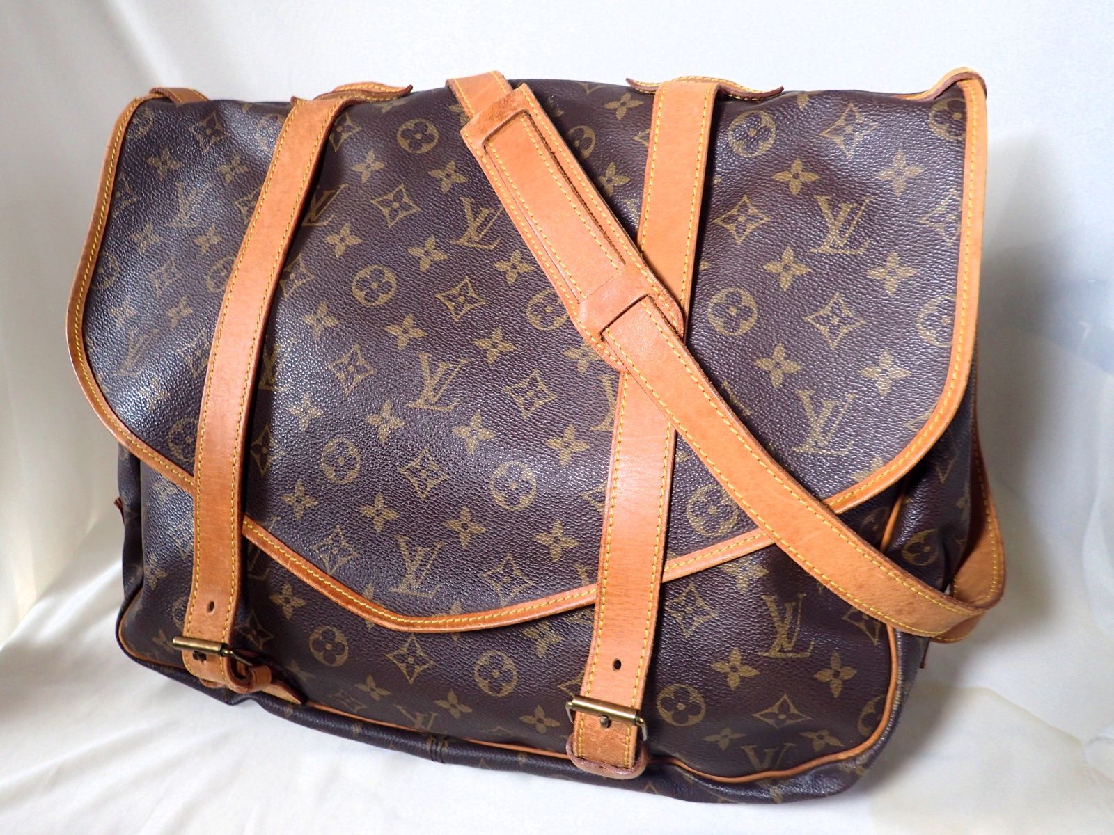 LOUIS VUITTON ルイ・ヴィトン ソミュール43 ショルダーバッグ