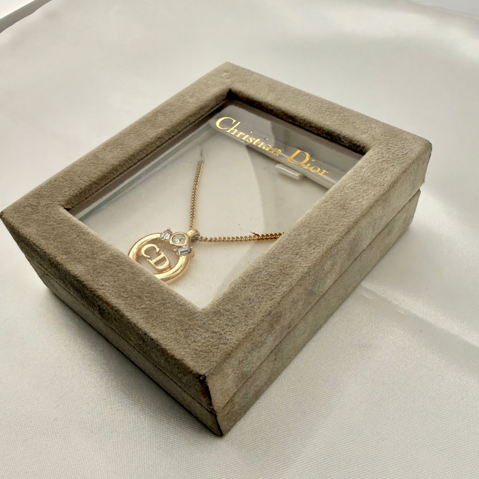 箱付き】【未使用品】Dior CDロゴラインストーンネックレスゴールド 