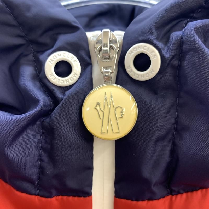 【中古】MONCLER ライトダウンジャケット サイズ2 H10911A0002868352 モンクレール[92][240092323387] 中古】MONCLER ライトダウンジャケット サイズ2 H10911A0002868352