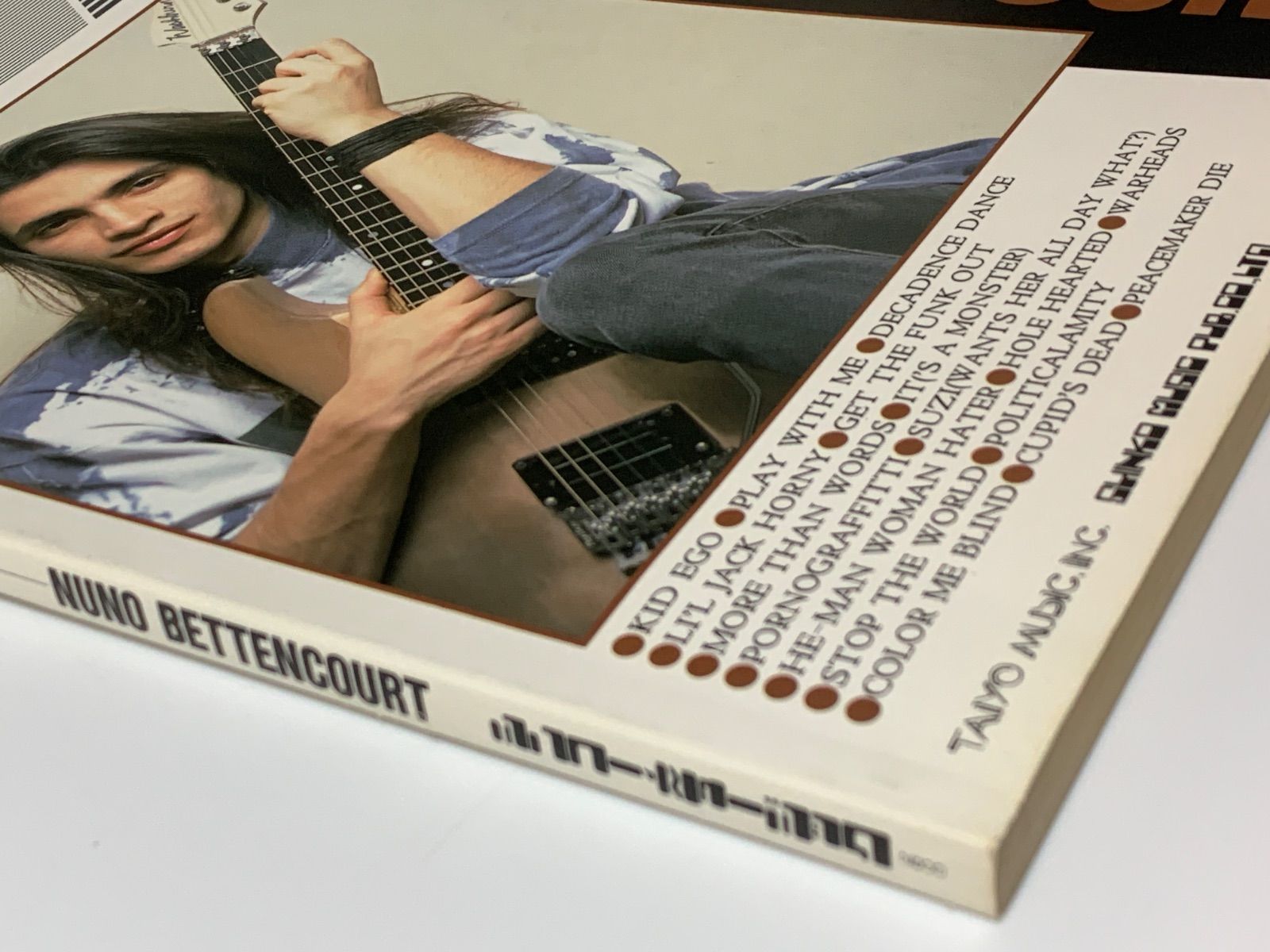 SUPER GUITARIST ヌーノ・ベッテンコート NUNO BETTENCOURT TAB譜付