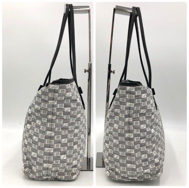 MOREAU PARIS モローパリ トートバッグ 白 黒 総柄 PVC レザー - メルカリ