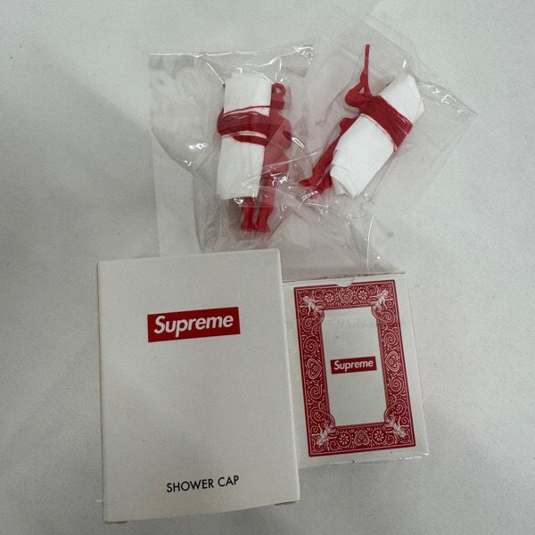 supreme ノベルティ★セット売り★シュプリーム★トランプ★シャワーキャップ ☆3【おまとめ】Supreme/シュプリーム 手袋/ミニトランプ