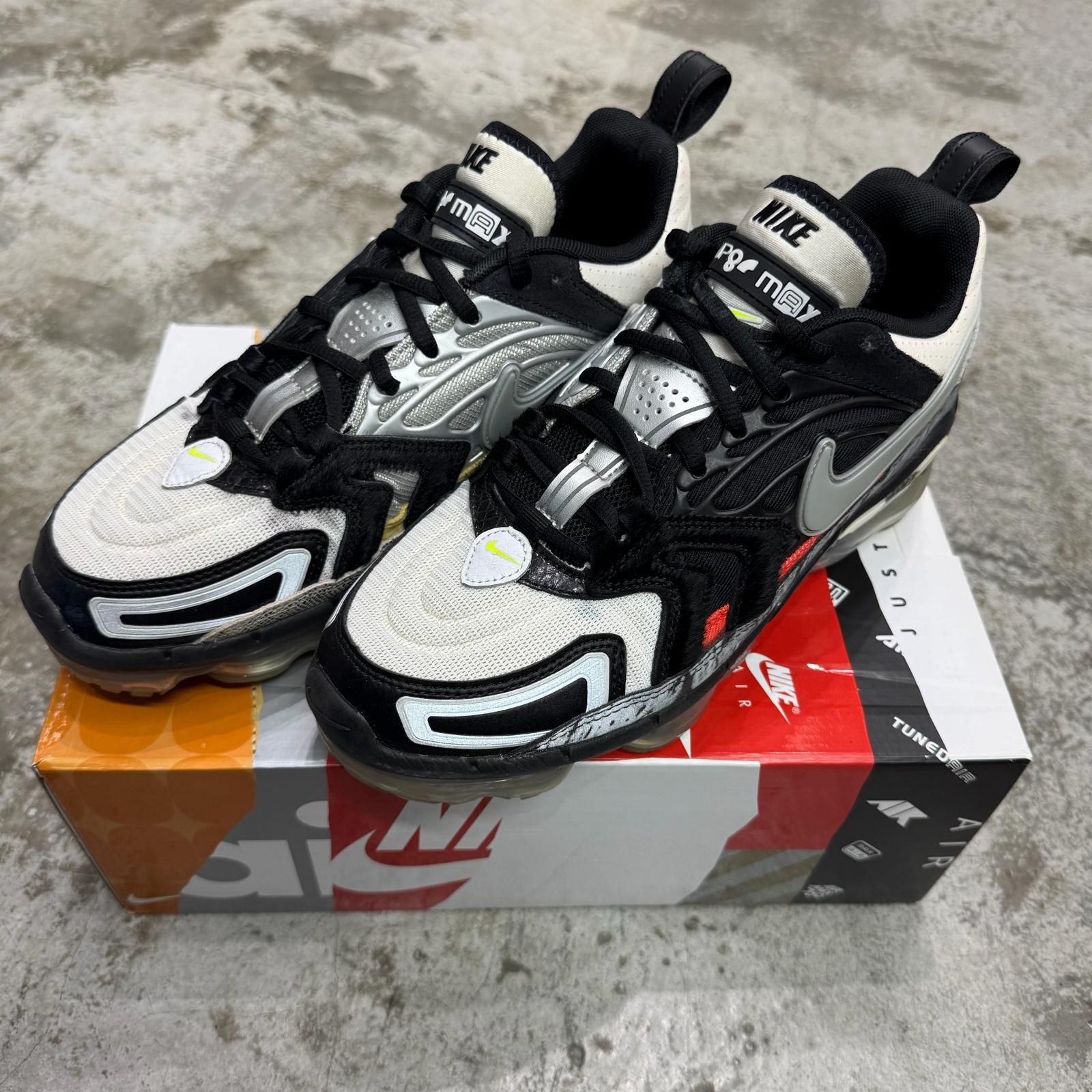 NIKE Air Vapormax EVO エアヴェイパーマックス スニーカー ナイキ 