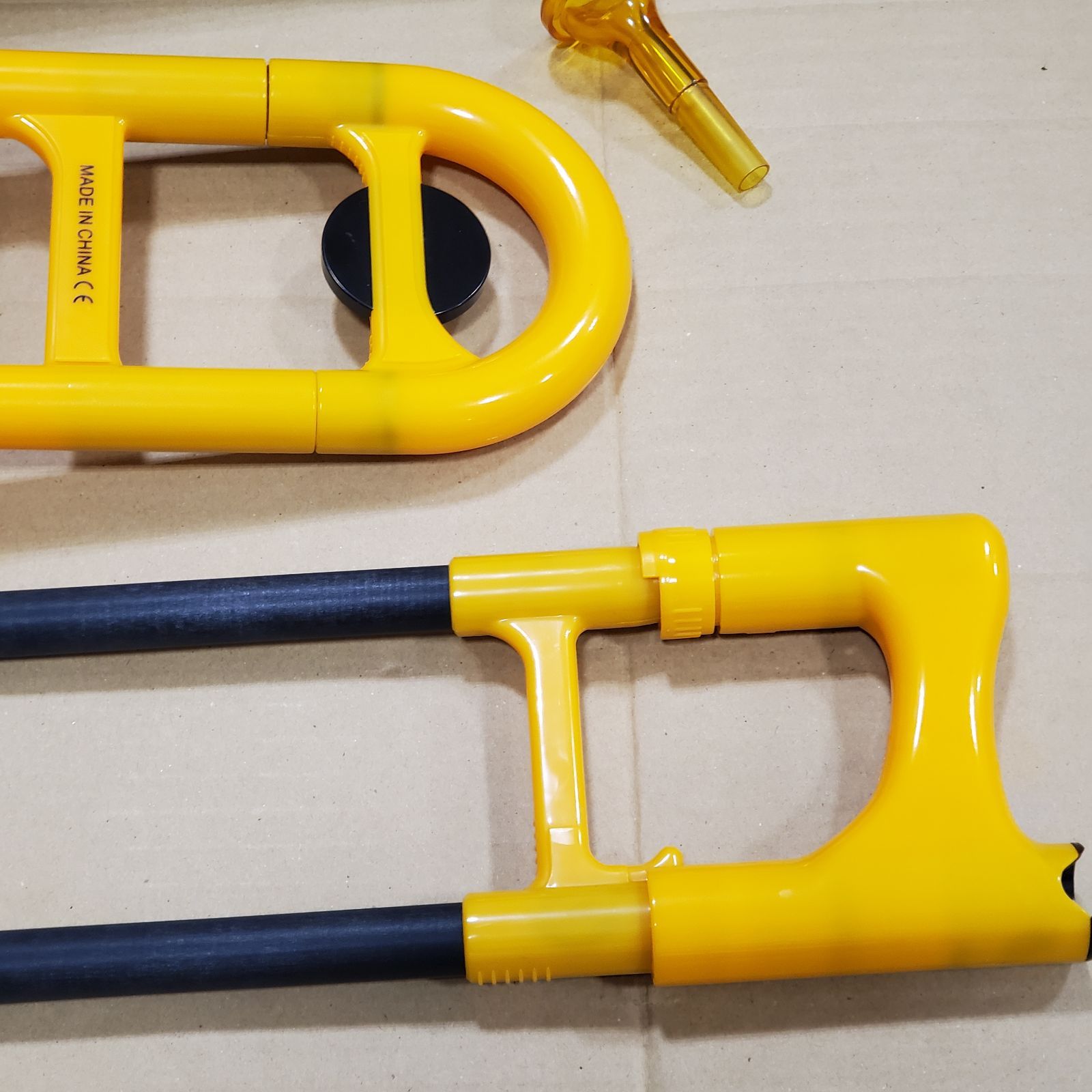 【209】pBoneピーボーン　イエロー　プラスチックトロンボーン　イエロー pBone Music pBone Trombone - Yellow | Sweetwater