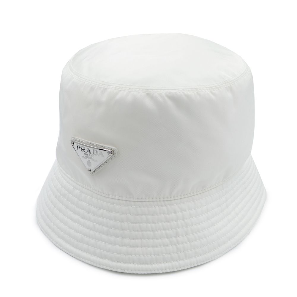 PRADA バケットハット ホワイト 白 トライアングルロゴ プレート PRADA バケットハット ホワイト 白 トライアングルロゴ プレート 2025