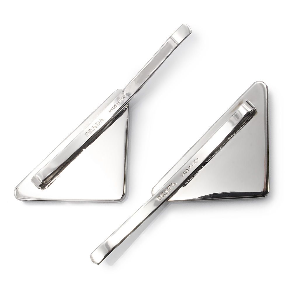 プラダ 1IF051 三角ロゴプレート トライアングル エナメルメタル ネロ