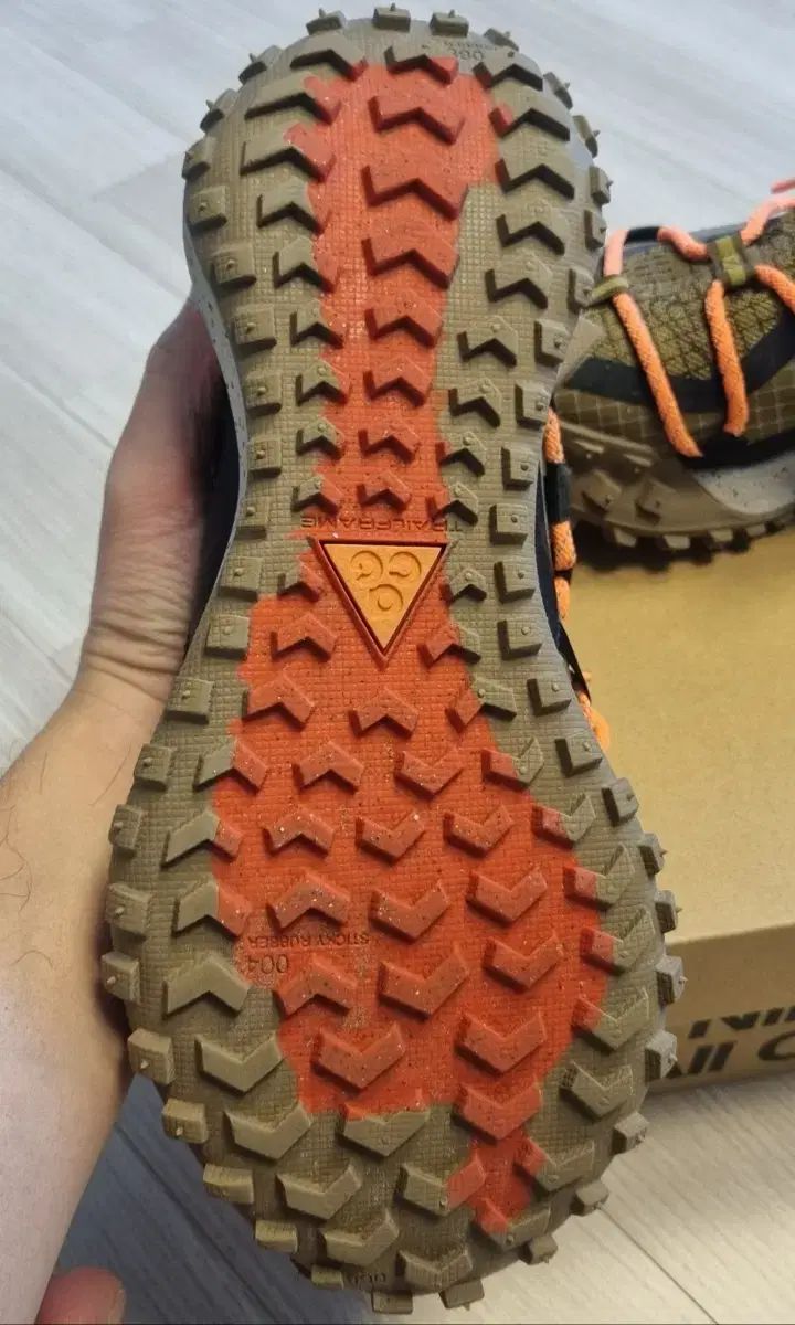  ナイキ ACG マウンテン フライ ロー 265 m 登山靴 トレッキングシューズ アウトドアシューズ