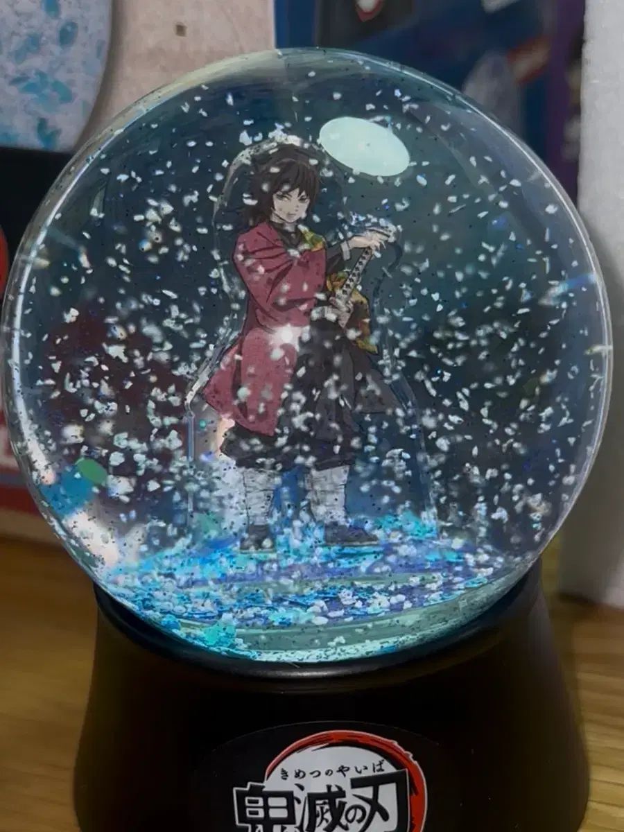 鬼滅の刃 義勇 スノードーム 開封のみ 商品