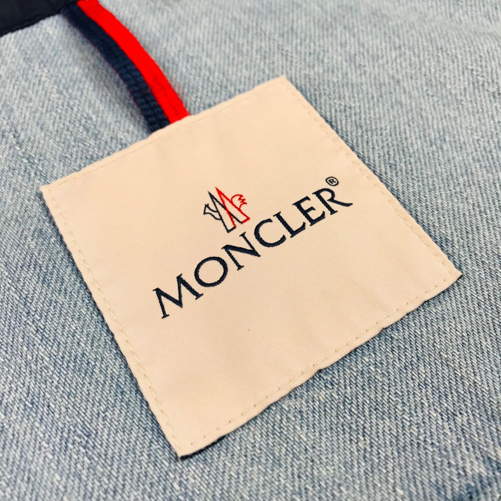 美品☆MONCLER・モンクレール【RESINITE】レディース ブランドアイコン