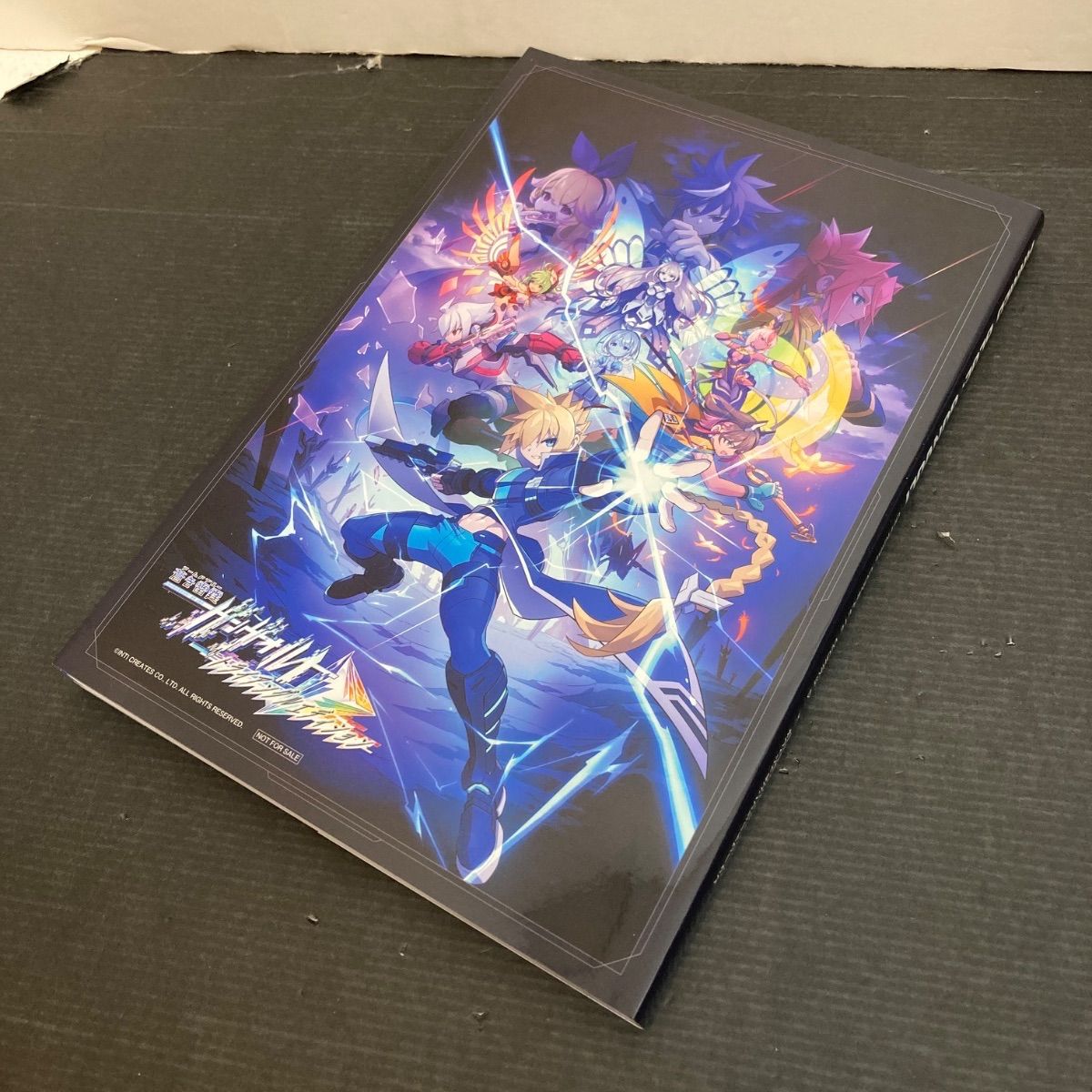 広店】【中古】PS5 蒼き雷霆 ガンヴォルト トライアングル 